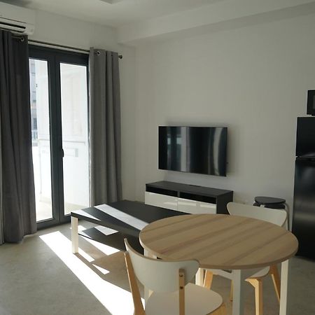 Apartamento Turistico Hermanos Infantes Estepona Exterior photo