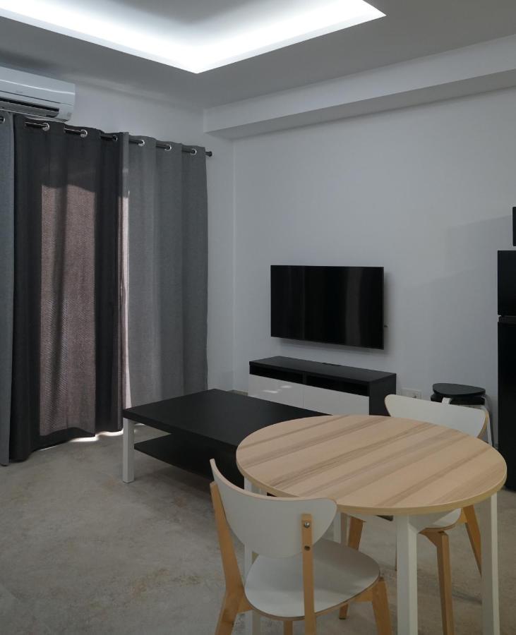Apartamento Turistico Hermanos Infantes Estepona Exterior photo